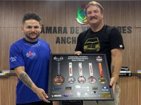 🏋️‍♂️ Homenagem ao Atleta Vandoir da Rosa