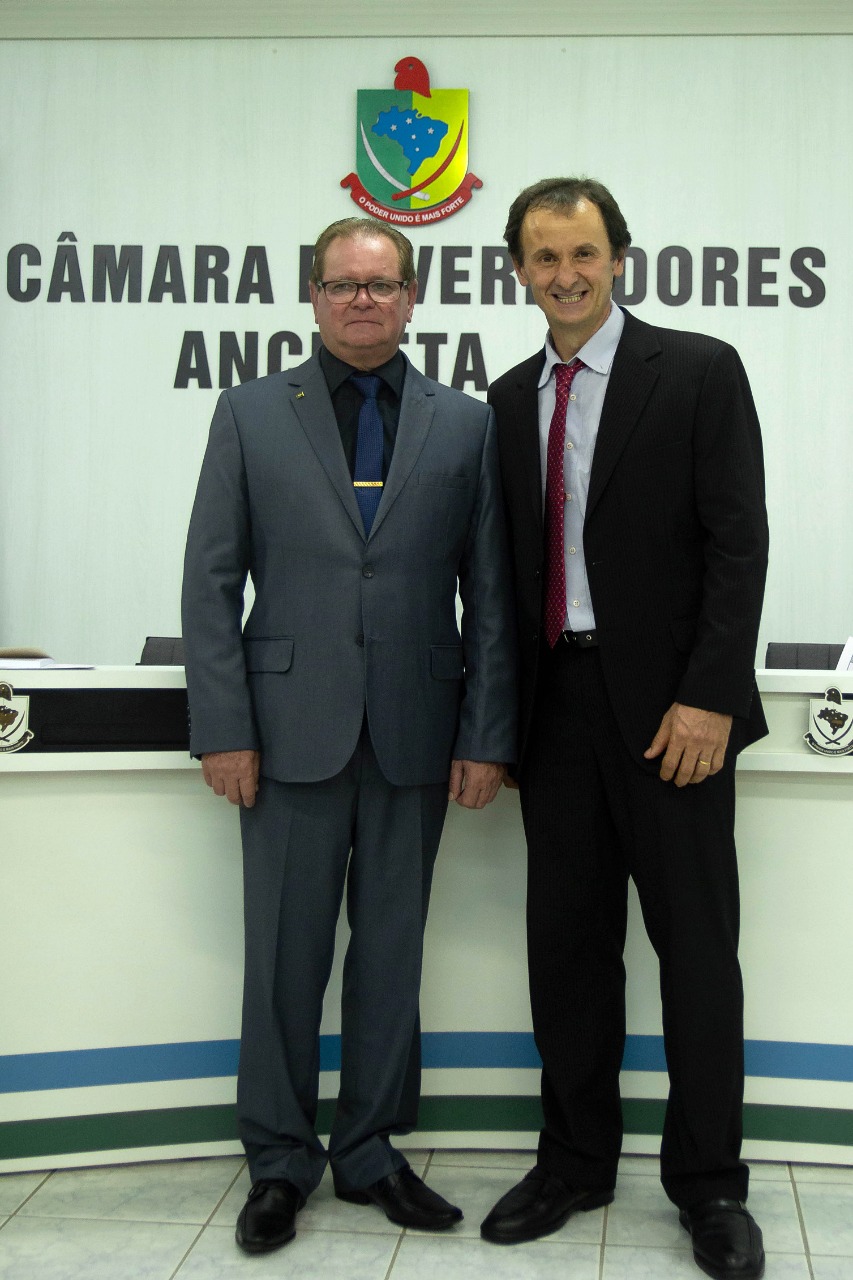 Câmara de Vereadores de Anchieta-SC empossa Prefeito Ivan José Canci e Vice-prefeito Edgar José Benetti 